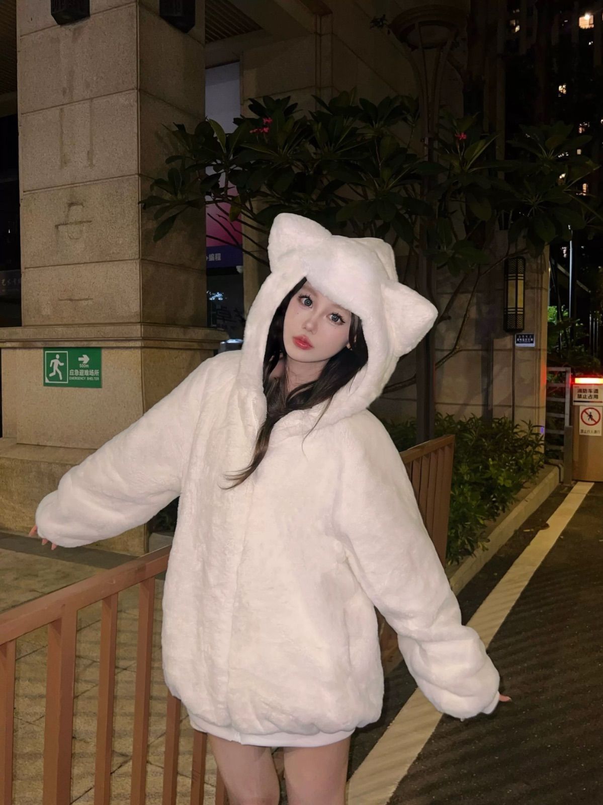 LISTEN FLAVOR 猫耳バックルファーブルゾン BLUE SKY LISTEN FLAVOR ゲーミング猫耳バックルファーブルゾンBLUE SKY