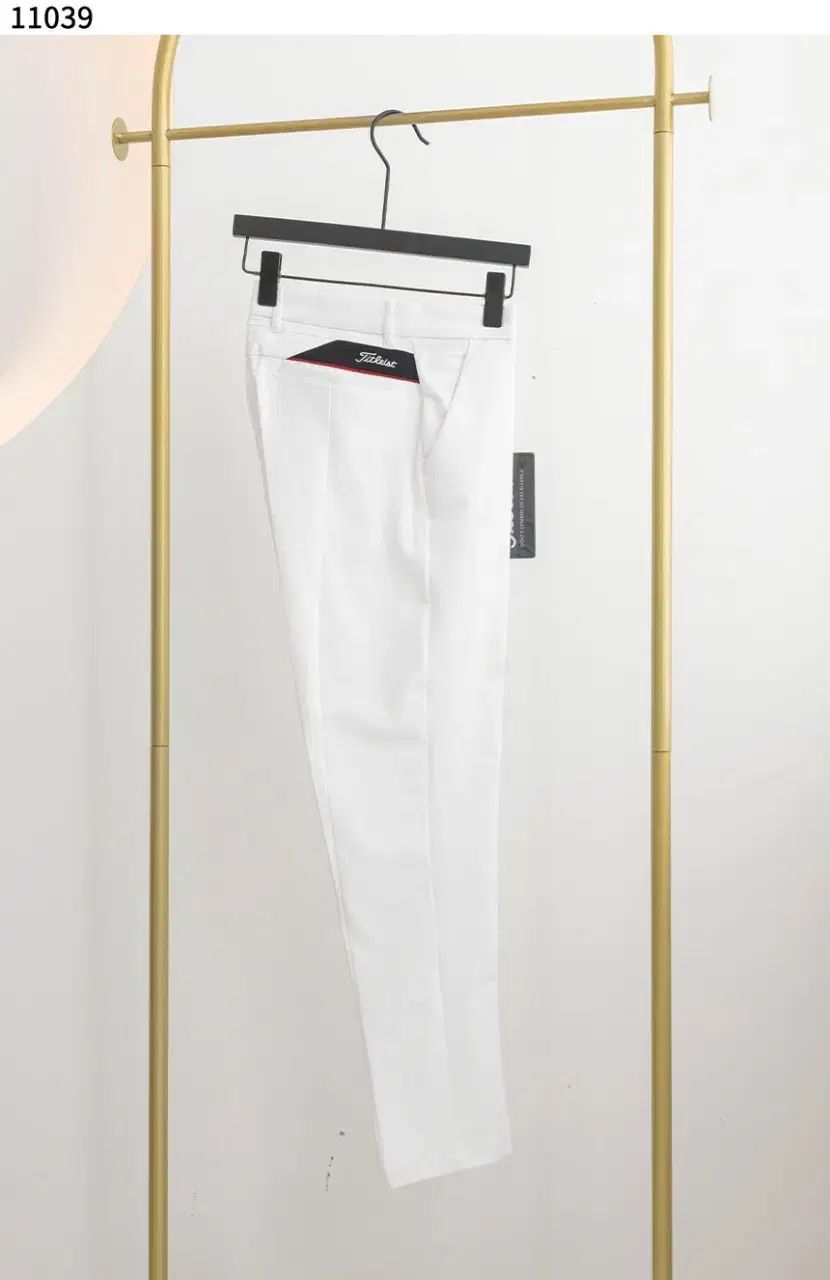 スリム パンツ