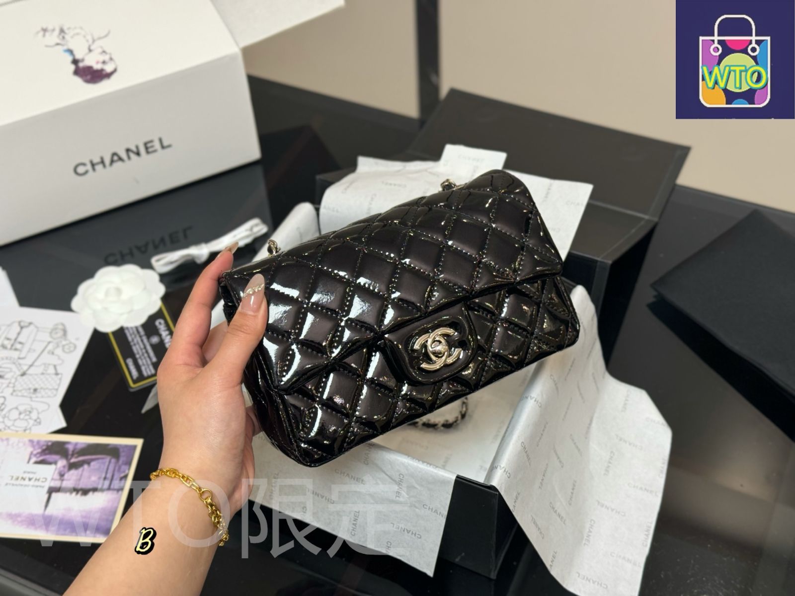 国内発送【エレガントで可愛いミニサイズ】CHANEL バッグ ミニ 国内発送【エレガントで可愛いミニサイズ】CHANEL バッグ ミニ