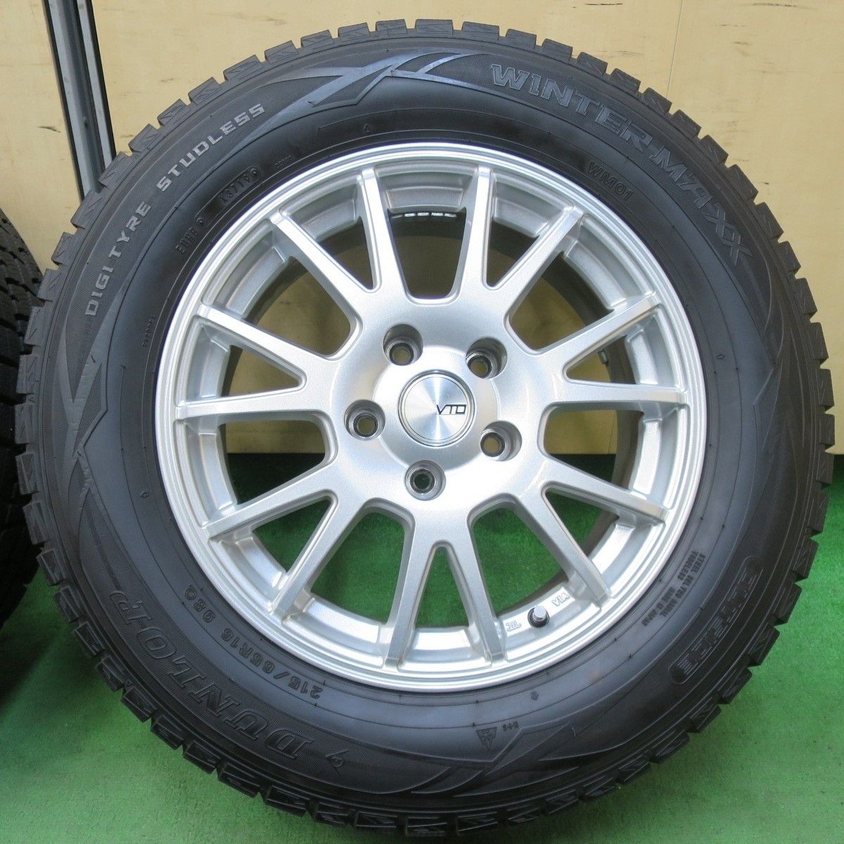 65R16 ダンロップ