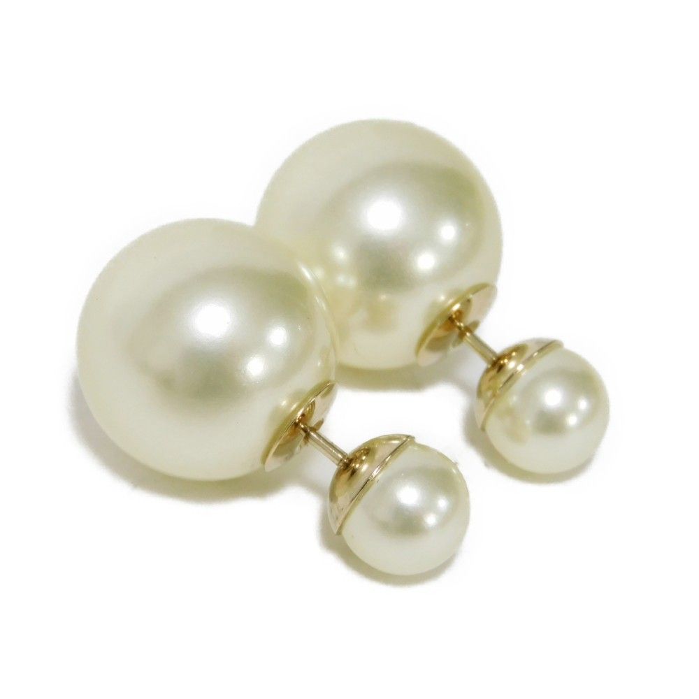 Dior ホワイトパール スタッドピアス Dior パールホワイト ローズ