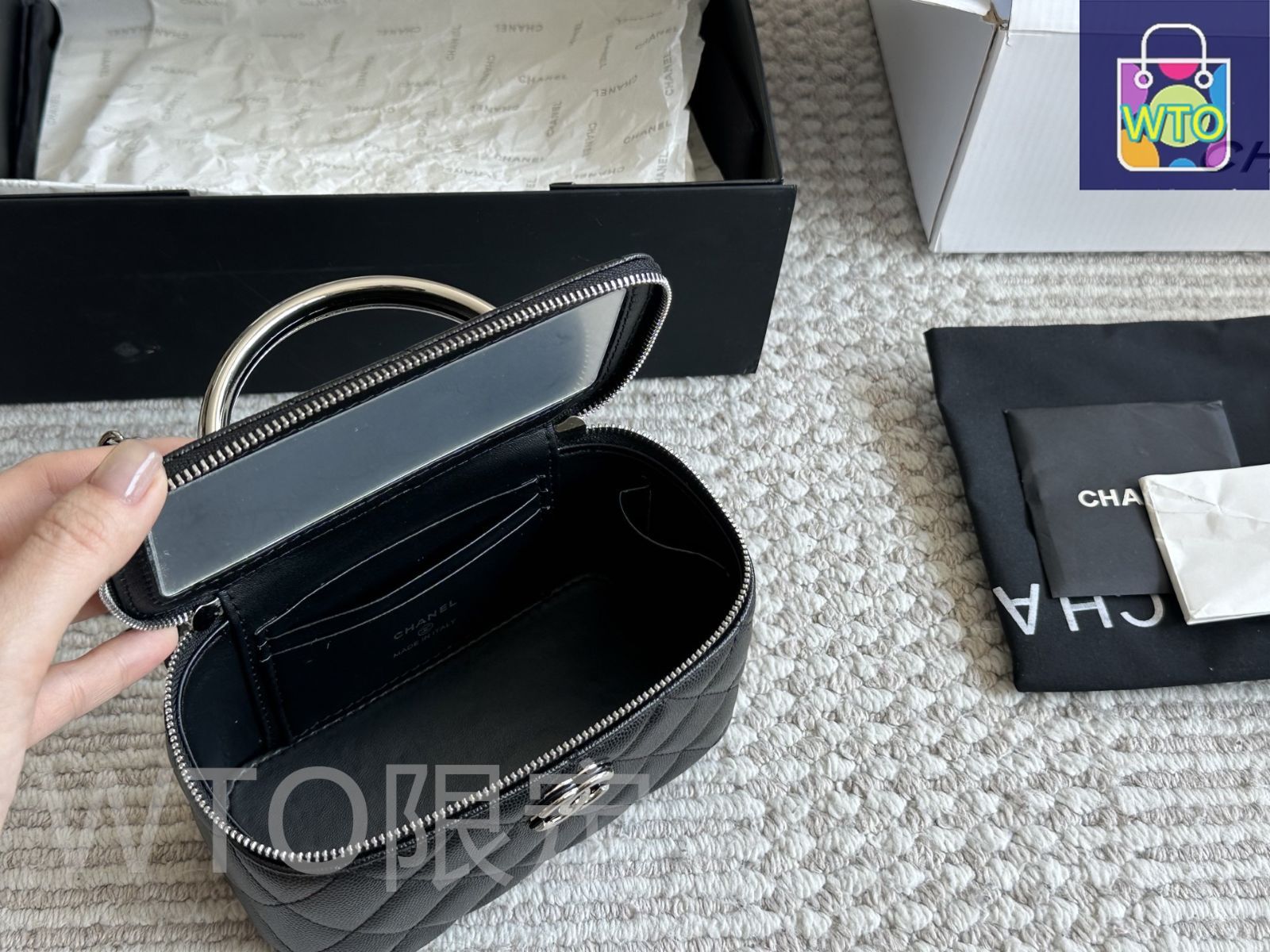 シャネル CHANEL カタログボックスセット ハンドバッグ 木箱 非売品 今日WTO】Chanel シャネル 25c ハンドルボックスバッグ 怠惰で