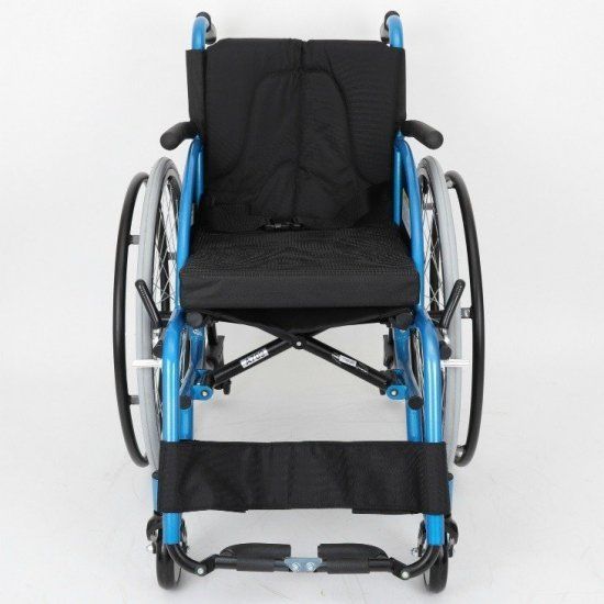 カドクラ車椅子 スポーツ 軽量 折り畳み マリブナイン 品番 A709
