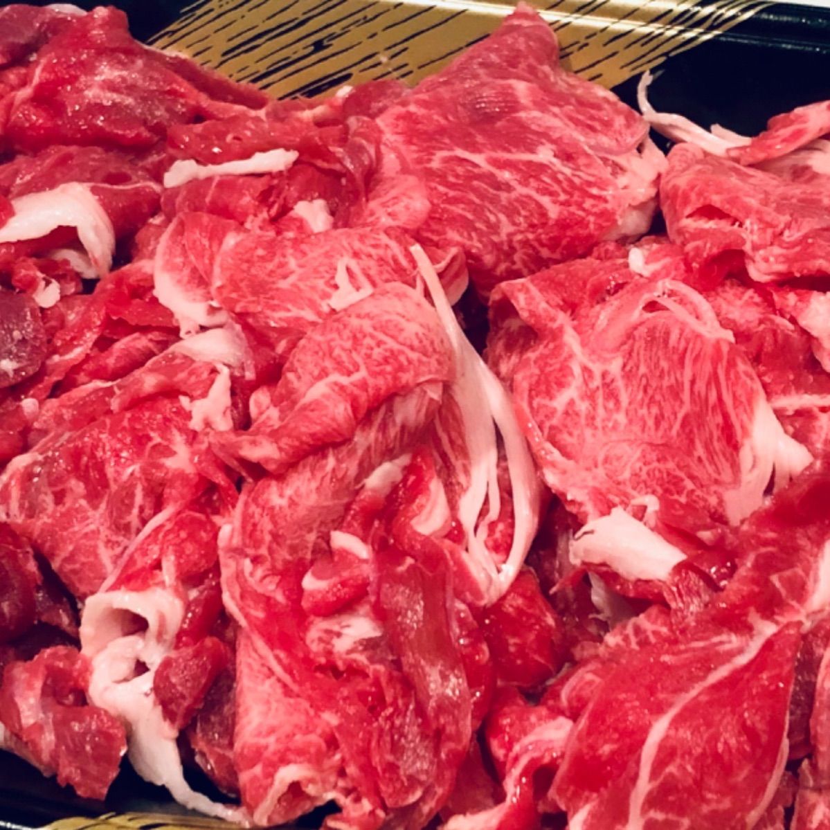 A5ランク黒毛和牛赤身肉切り落とし1kg  ヘルシー　しゃぶしゃぶ　すき焼き　素焼き　ご贈答
