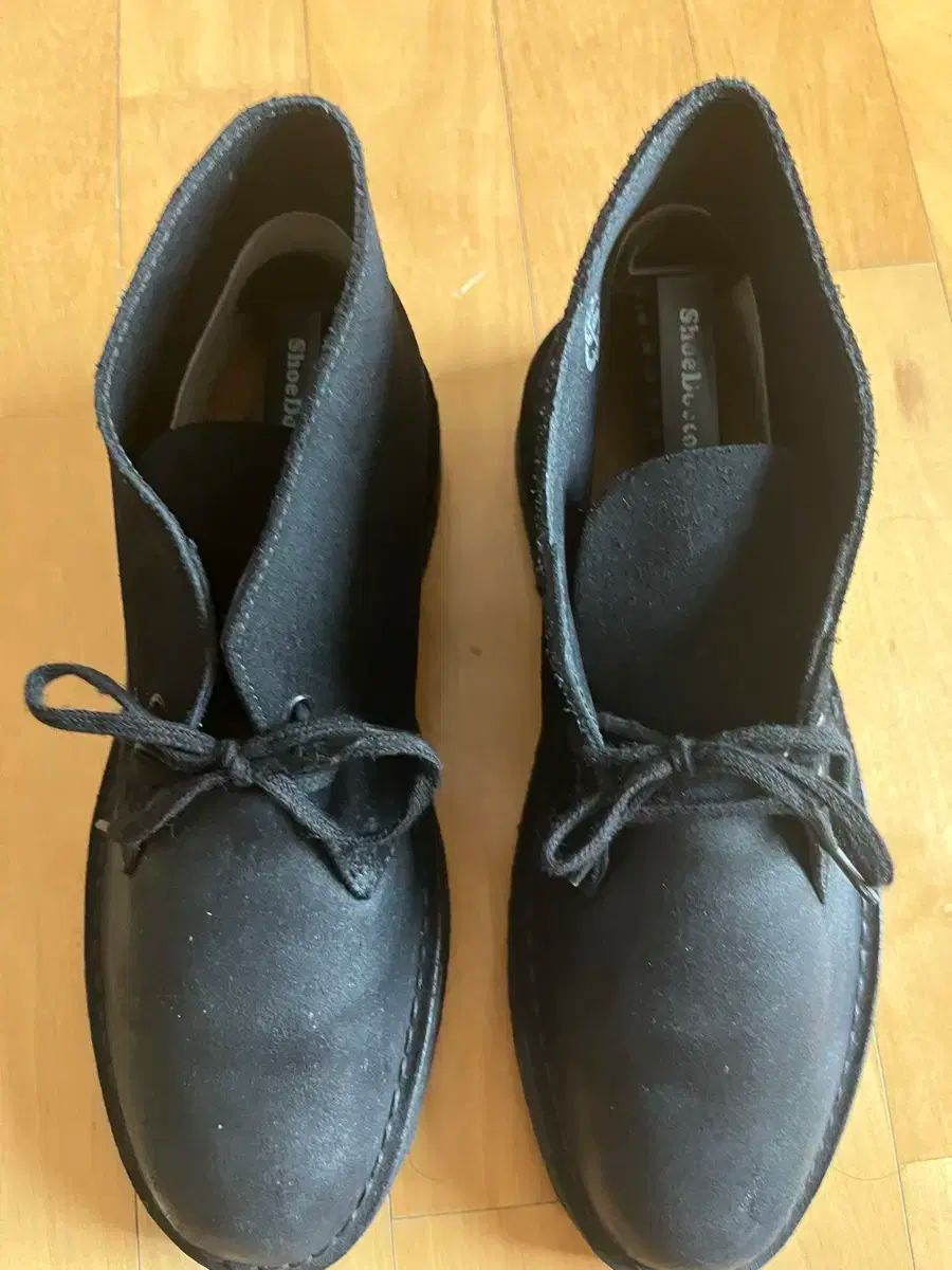 【雷市場（ポンジャン）商品韓国直送】 Clarks(クラークス) 砂漠化 ブロック （ 260 ）