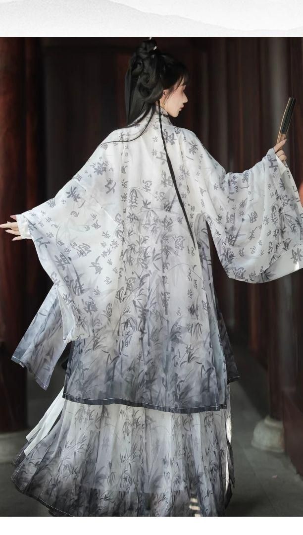 2025年新作 【新品未使用】2025新作 豪華刺繍 漢服 かんふく 古風衣装 レトロ風 中華ロリータ コスプレ ワンピース　唐装　仙女服 中華風 美しい刺繍 撮影会 舞台演出 推し活 ハロウィン 仮装 