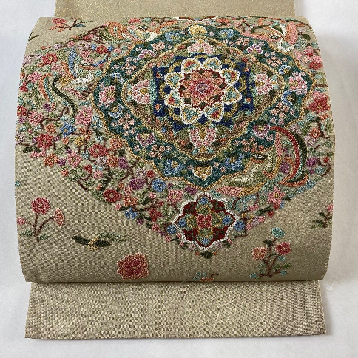 袋帯 逸品 華文 鳥 相良刺繍 金糸 灰茶 お太鼓柄 正絹 【中古】 - メルカリ