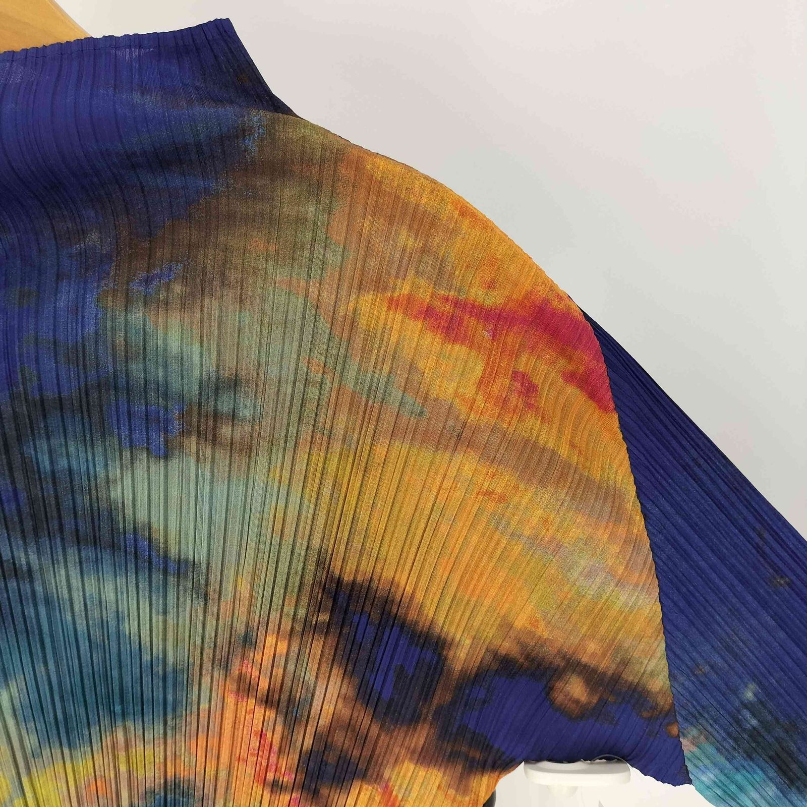 ISSEY MIYAKE
