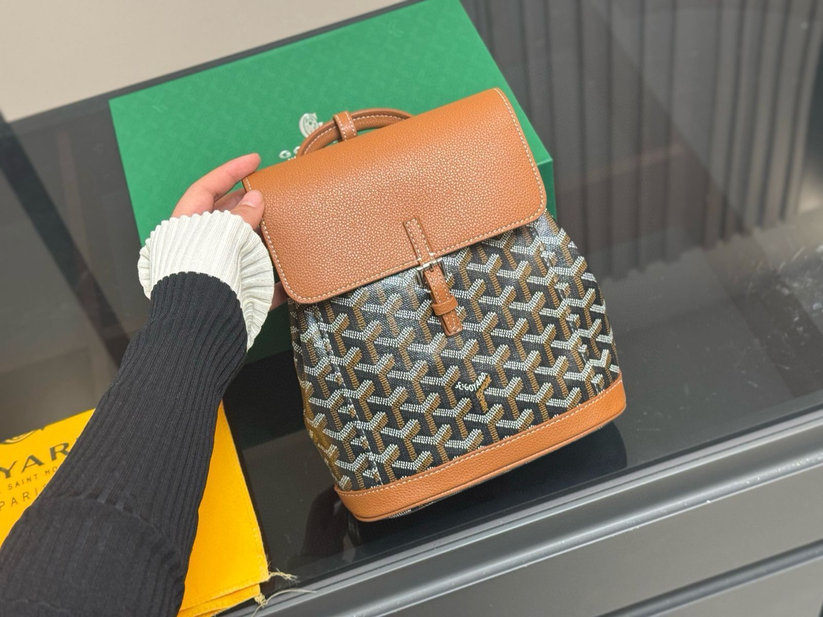 希少品◆入手困難♪【GOYARD】Alpin ミニ バックパック 2色 在庫わずか☆送料込【GOYARD】Alpin ミニ バックパックBlack/Tan