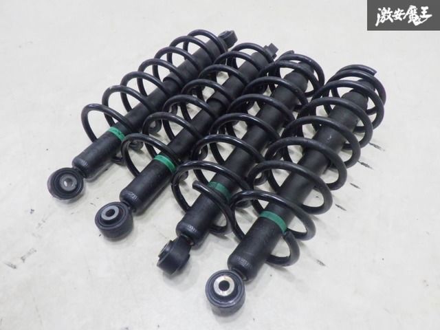 スズキジムニー JB64用 ショック、スプリング、サス　新車取り外し品 スズキジムニー JB64用 ショック、スプリング、サス 新車取り外し品