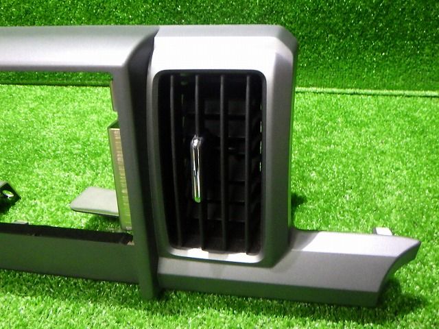 9インチ ナビパネル