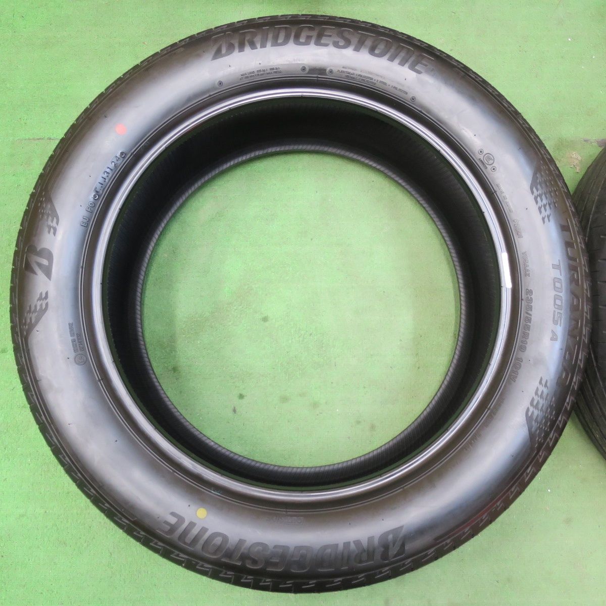 送料無料] 新車外し！24年☆235/55R19 ブリヂストン トランザ T005A