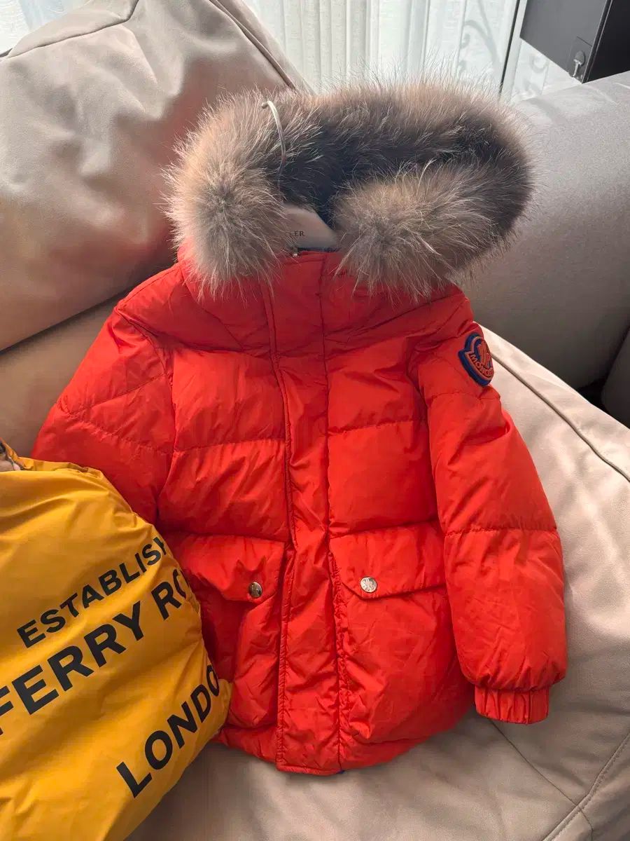 【雷市場（ポンジャン）商品韓国直送】 MONCLER(モンクレール) キッズ ダウン リバーシブル ( 6Y 115cm )