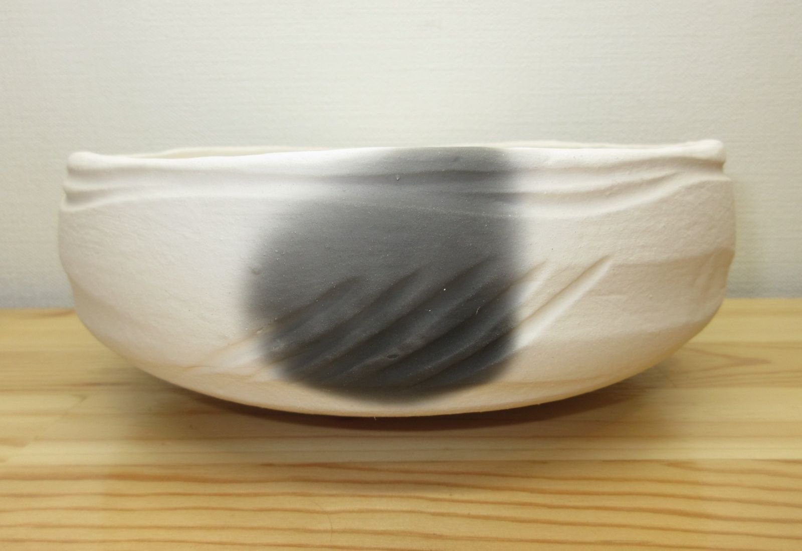 丁寧 逢絢亭 茶道具 水屋道具 灰器 楽焼 白楽 炉用 松楽窯 紙箱入り