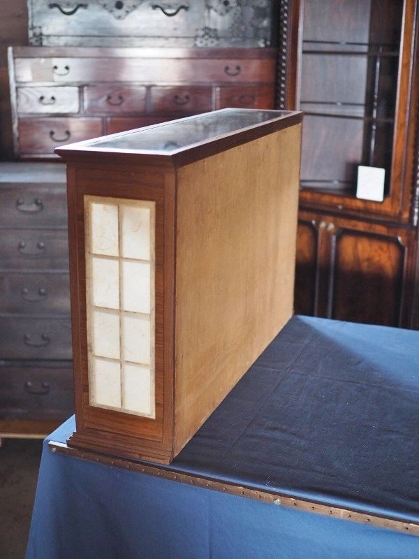 和風な木製ガラスショーケース 昭和後期