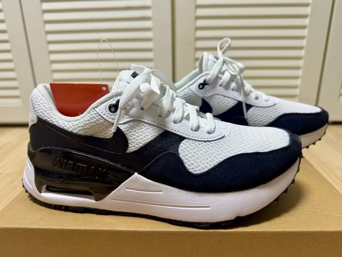 NIKE ナイキ エアマックス AIR MAX システム 260mm