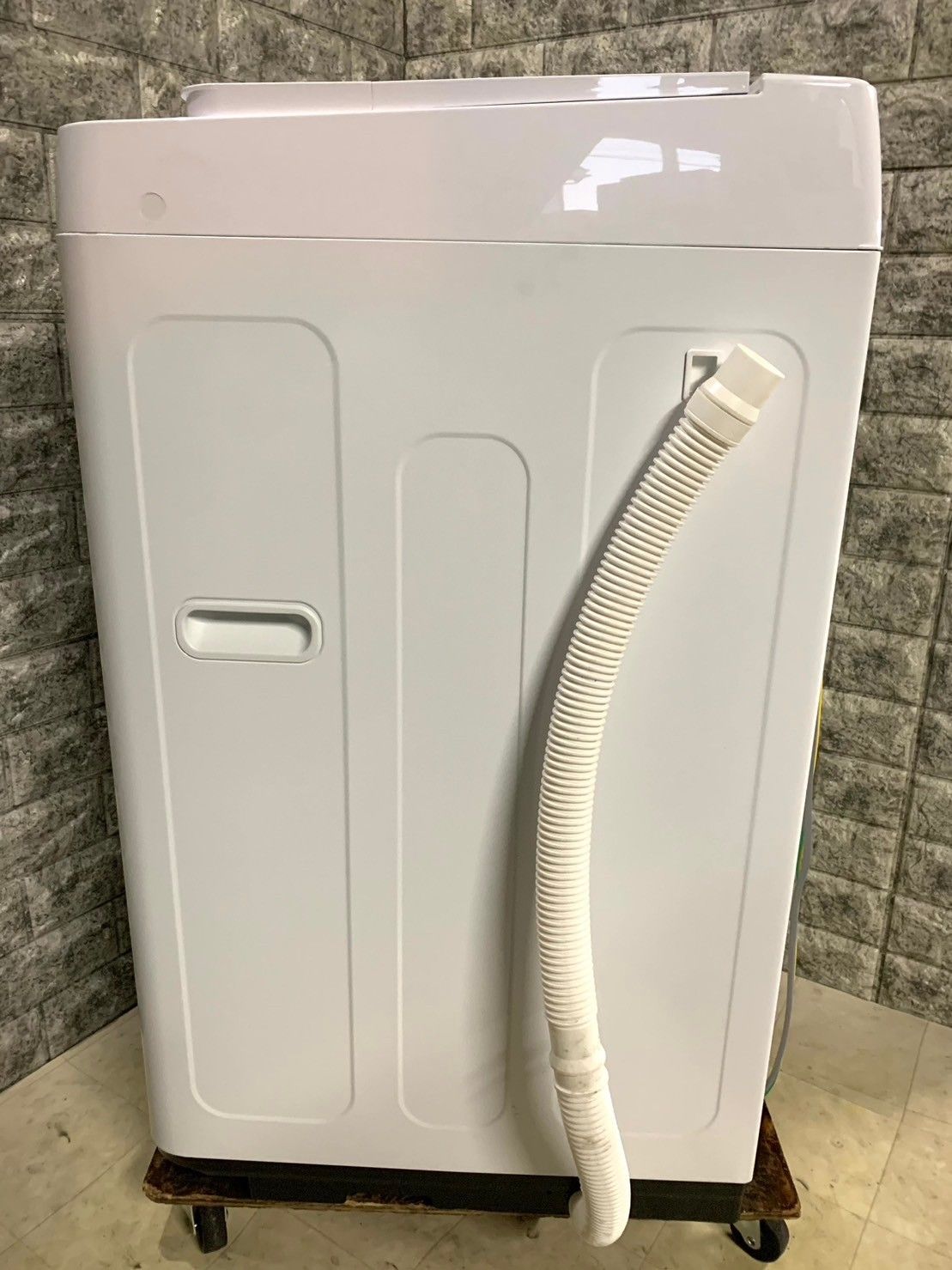 大阪送料無料★3か月保障付き★洗濯機★2020年★HW-E4503★IS-858 大阪送料無料☆3か月保障付き☆洗濯機☆ハイセンス☆4.5kg☆2020年☆HW