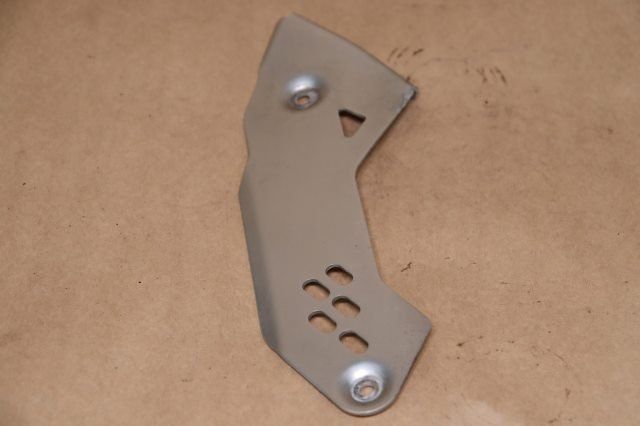 カワサキ ニンジャ400R ER400B ヒールガード右 K113-89