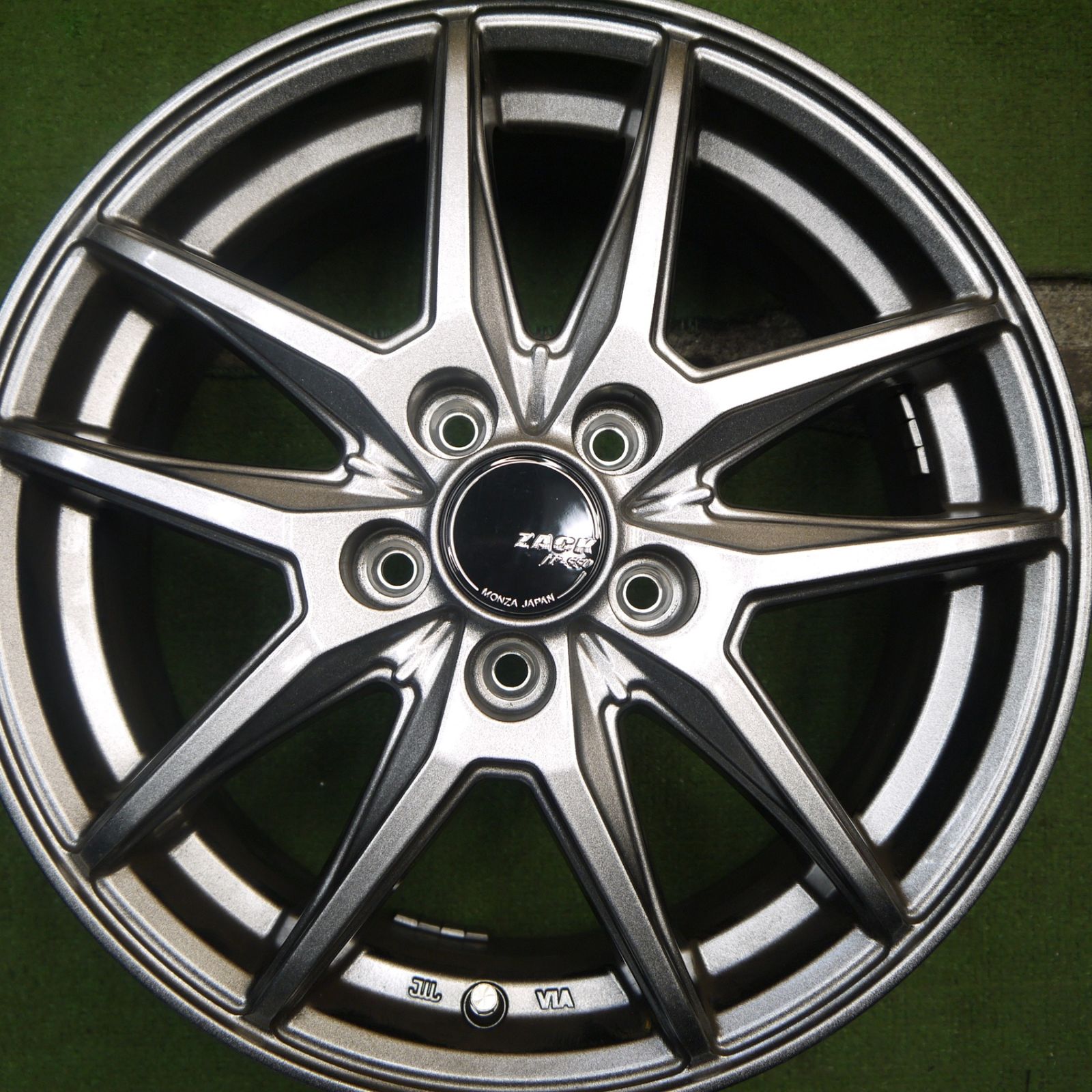 送料無料] キレイ☆プリウス 等 ZACK JP-550 MONZA アウトレット JAPAN