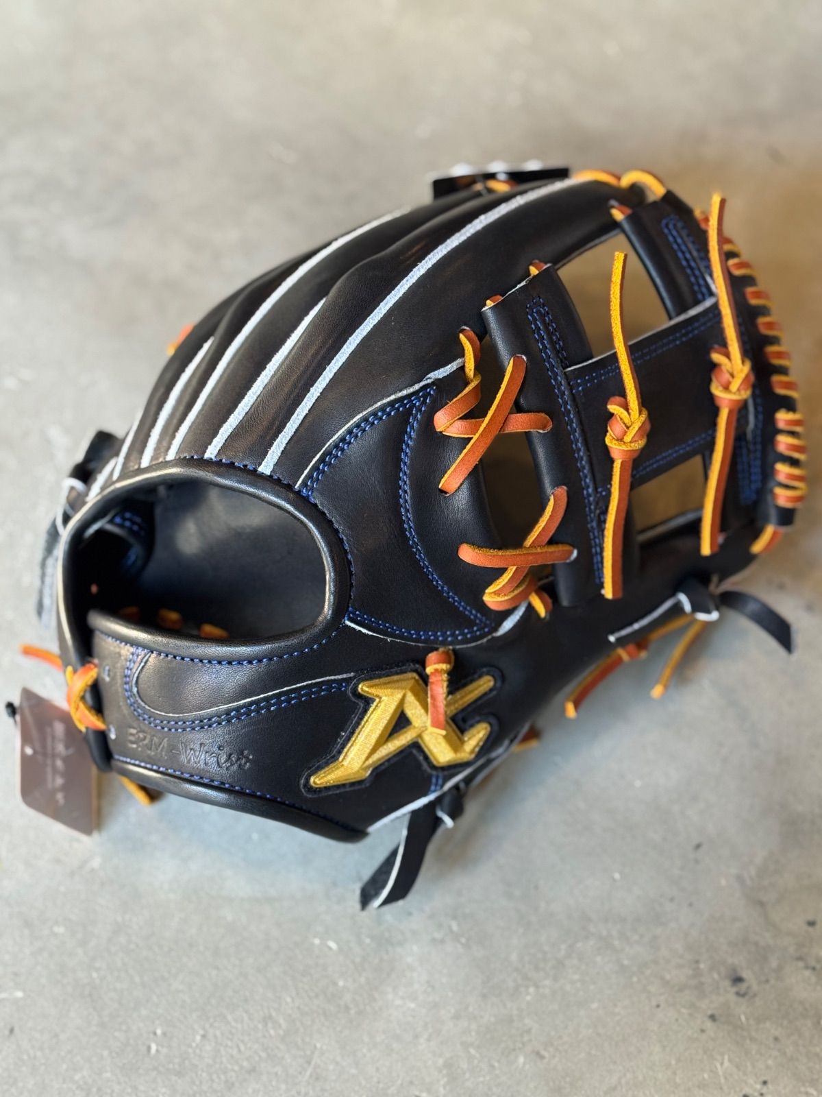 モデル NEO PROFESSIONAL LINE ATOMS 硬式用グローブ 内野手用 026型 ブラック