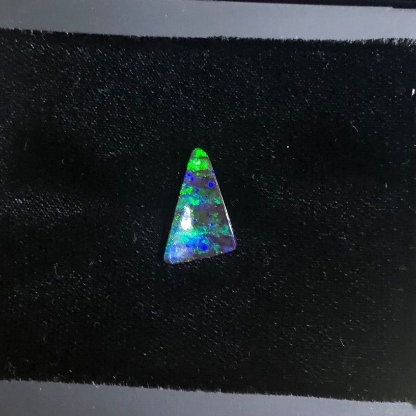 新品正規店】 天然ボルダーオパール・オーストラリア産 3.176ct 鑑別所