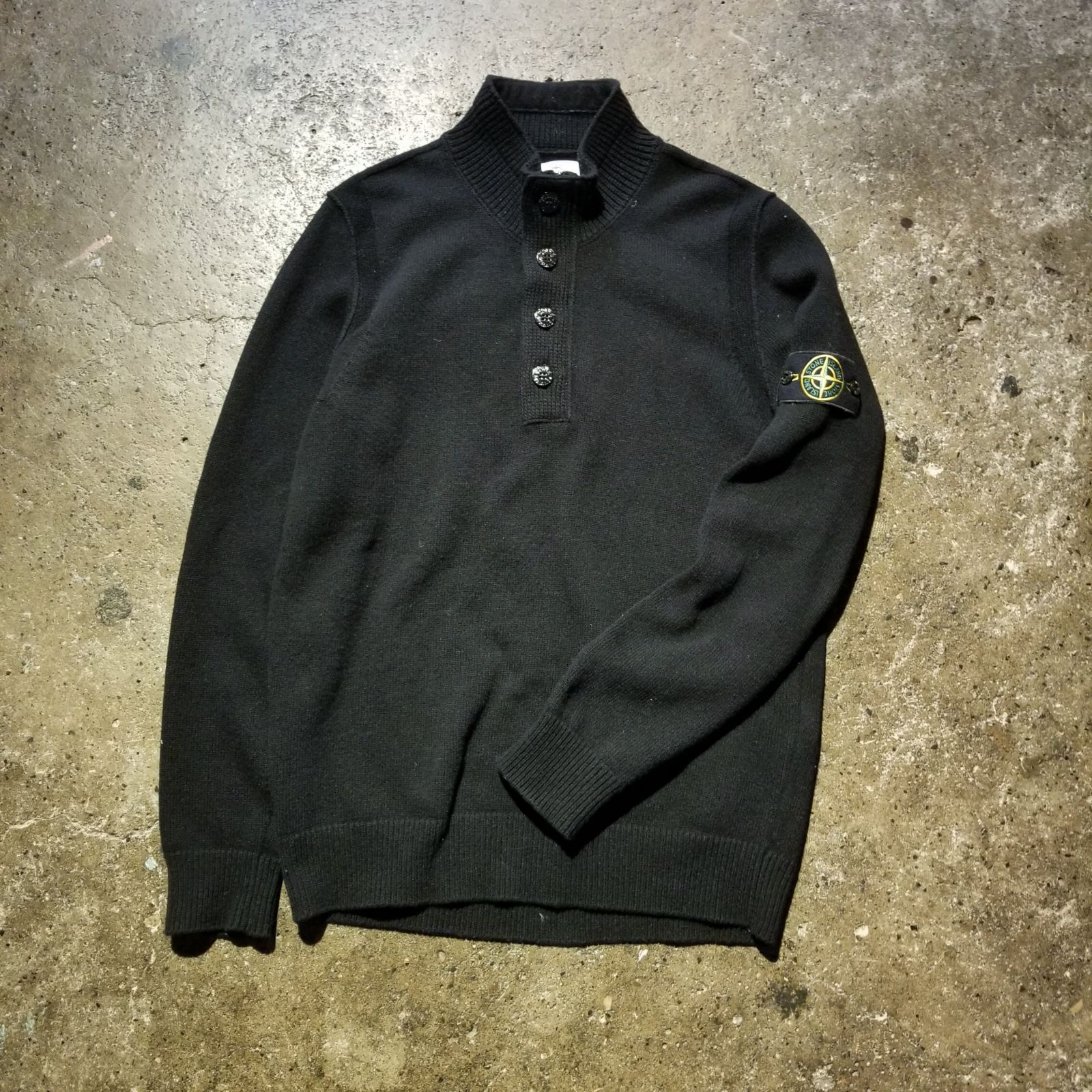 STONE ISLAND 23AW プルオーバー ハーフジップニット 7915540A3 