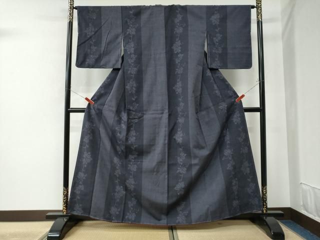 平和屋着物○結城紬 100亀甲 飛び亀甲柄 流水風景花文 正絹 逸品  