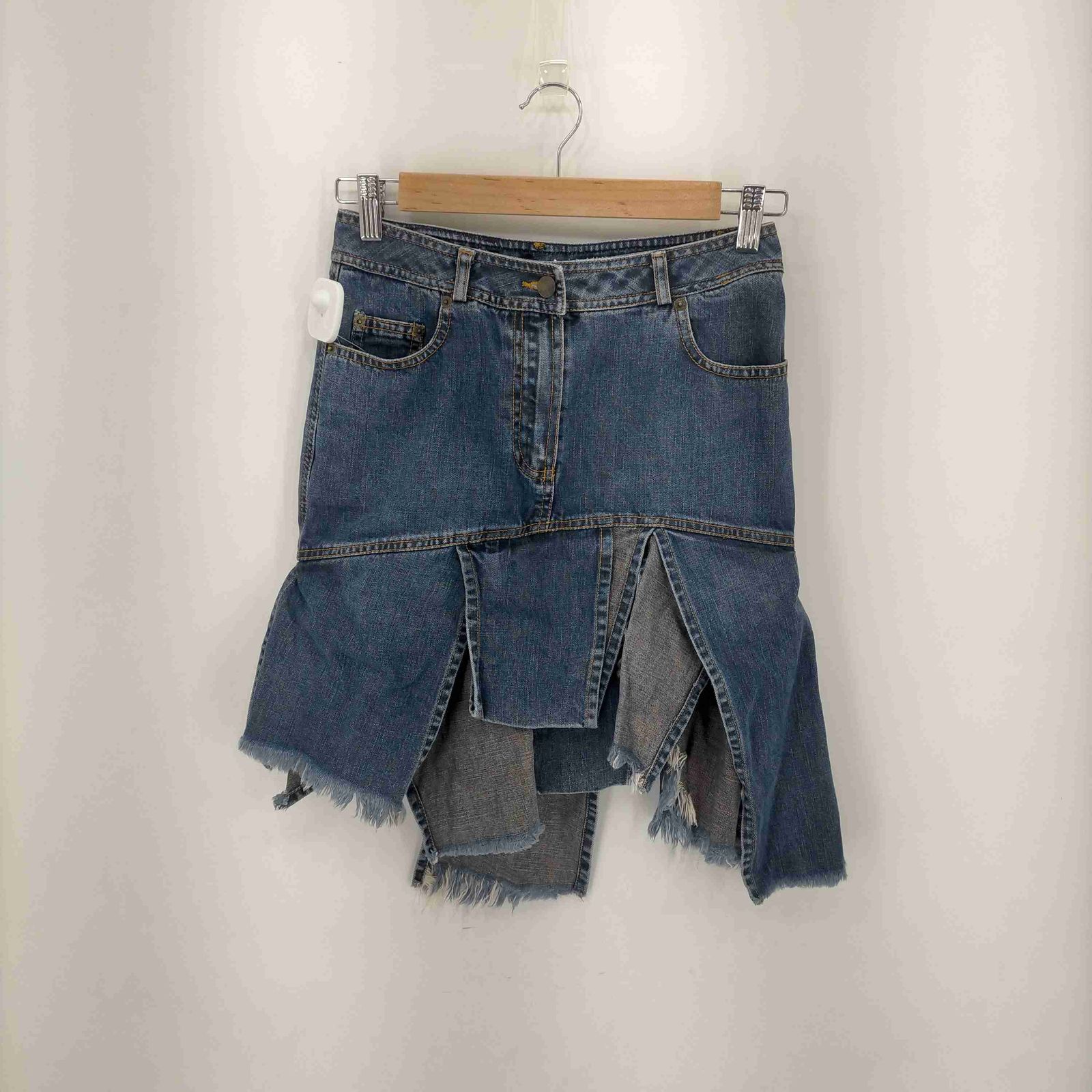 ユーズドフルギ USED古着 {{PLEIN SUD JEANS}} 00S デニム裁断スカート