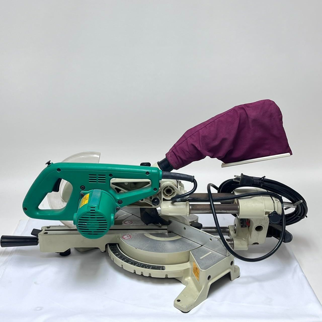 マキタ Makita M244 スライドマルノコ のこ刃径190mm 3474