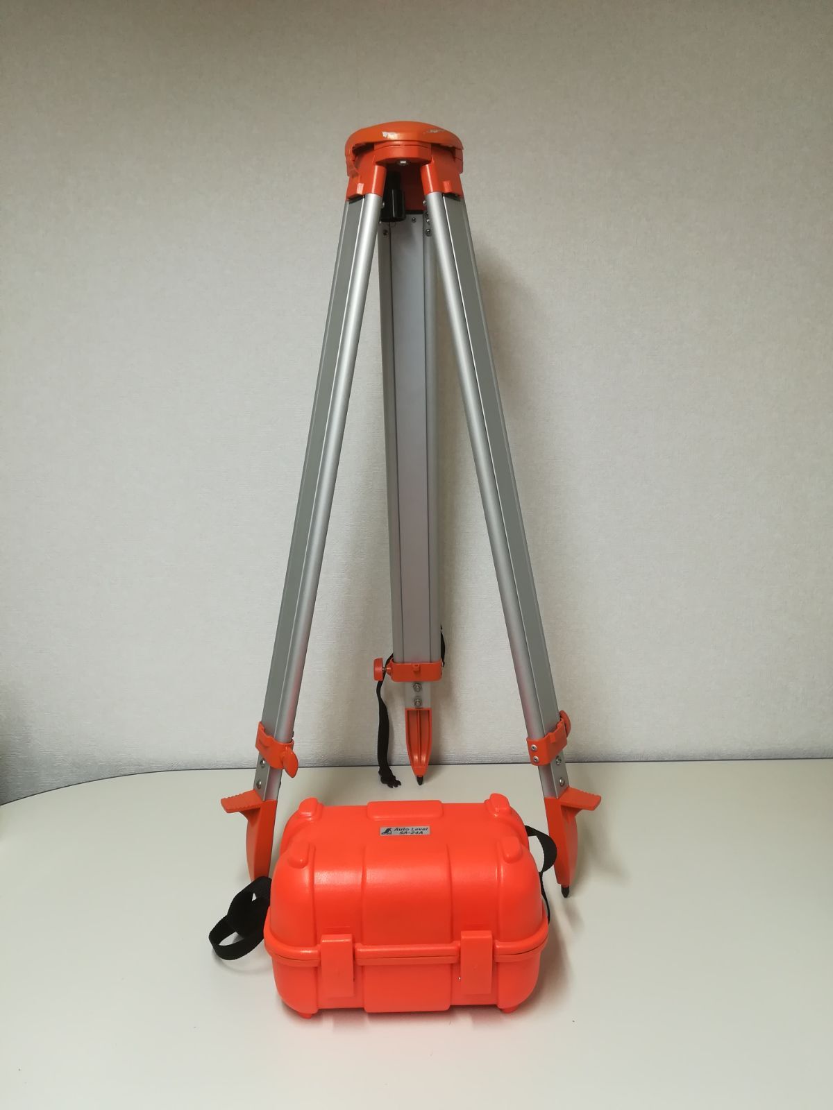 三脚付き シンワ測定株式会社