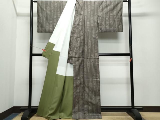 平和屋着物○本場大島紬 泥染め 割込み絣 格子花文 正絹 逸品 AAAU8014zg