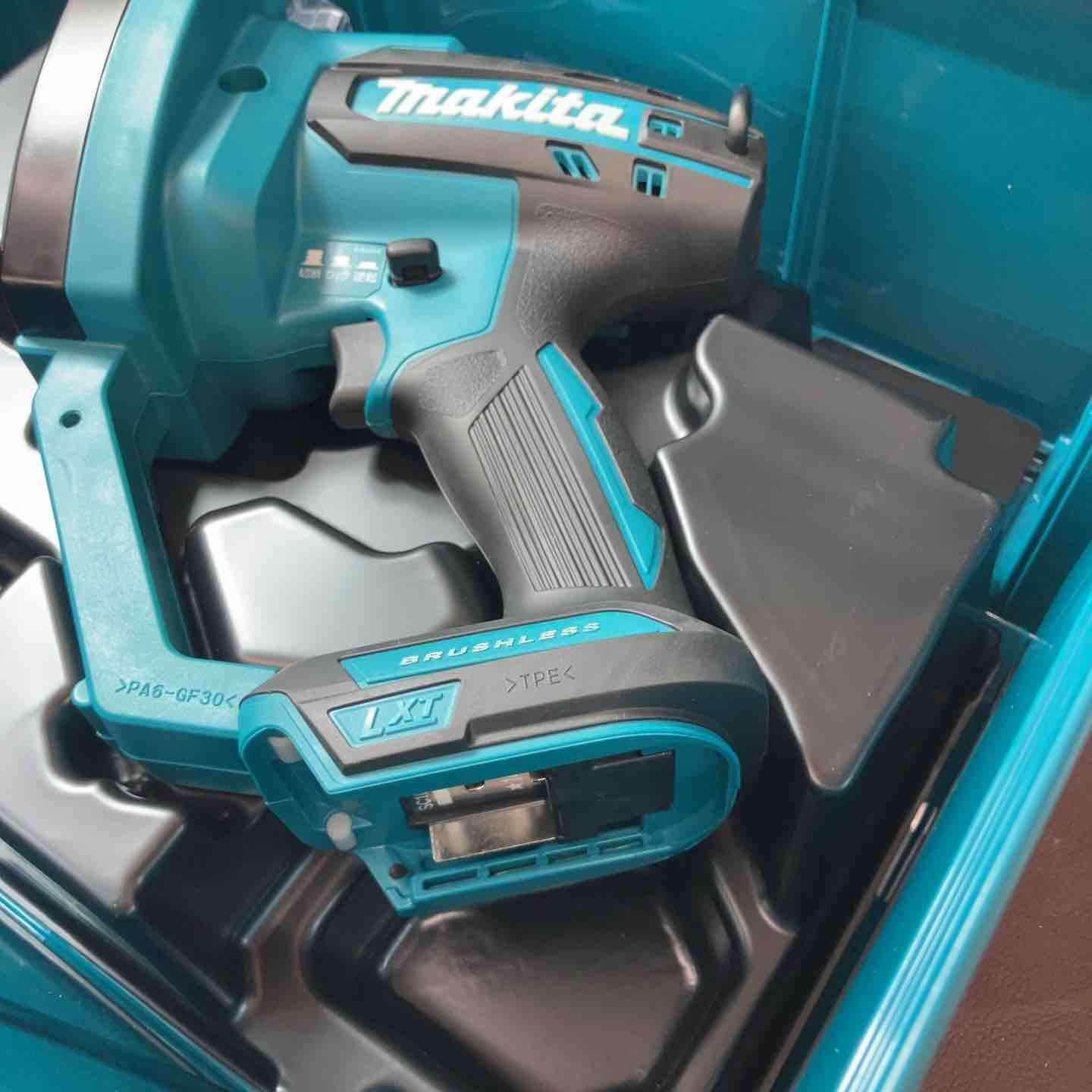 マキタ makita