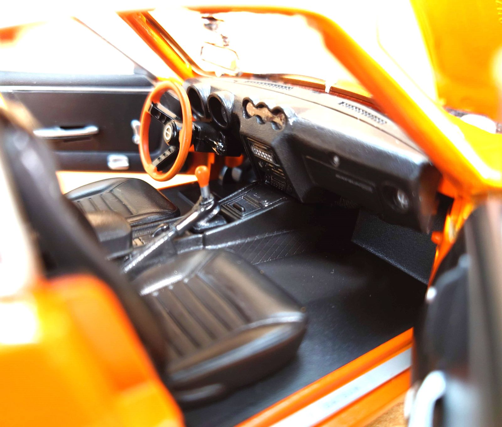 Amazon | 1/18 日産(ダットサン)フェアレディ240Z オレンジ 1971