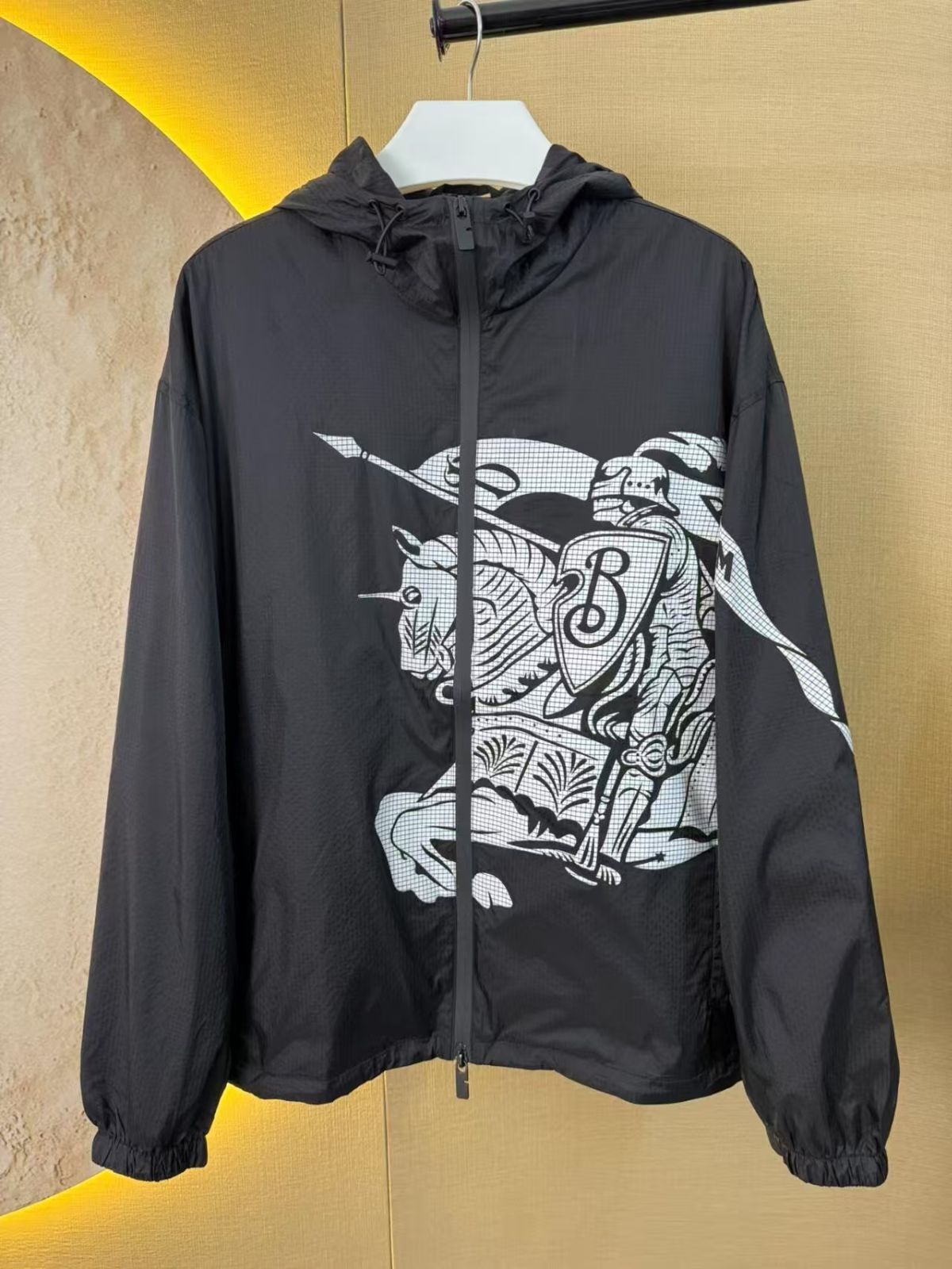 BURBERRY ブラック ナイロンジャケット