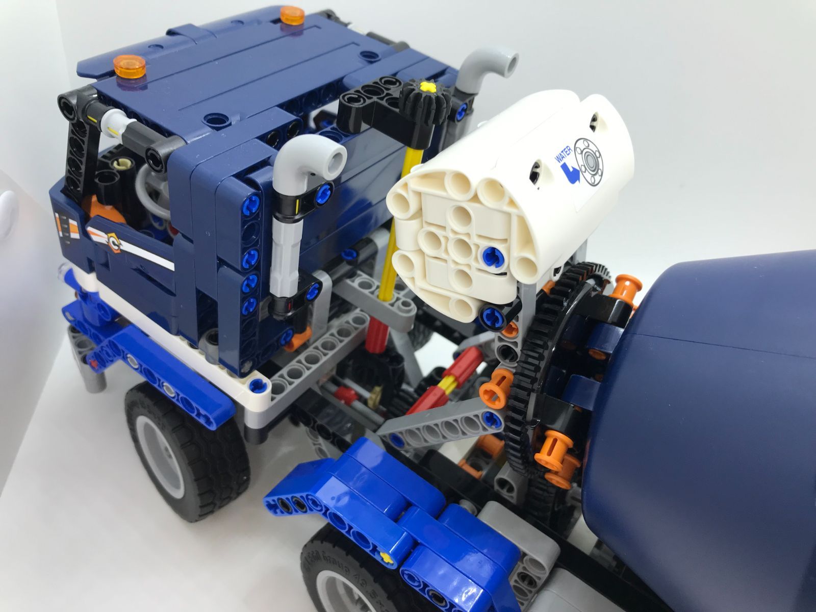 買い店舗 レゴ(LEGO) テクニック コンクリートミキサー車 42112