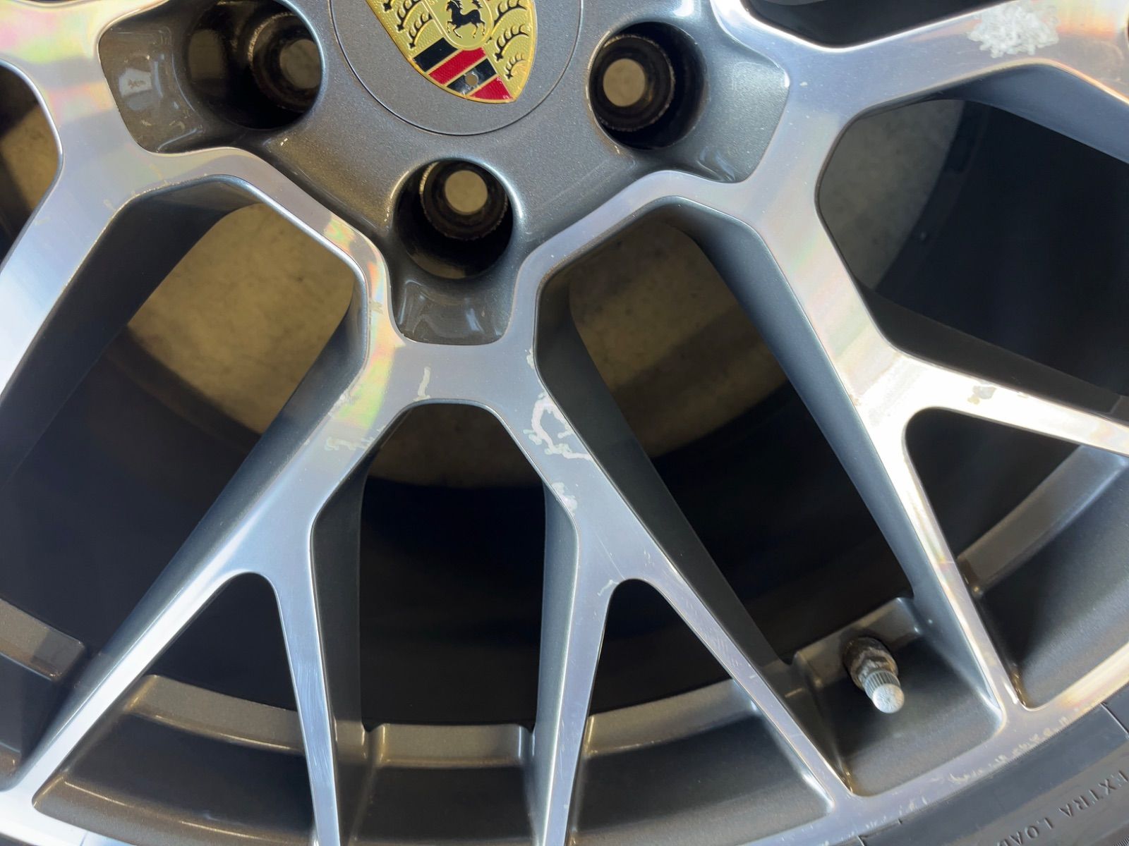 【大注目?売切れ注意】 ポルシェ マカン スパイダー 純正品 ミシュラン スノー付 2025年製 20インチ 4本セット ターボ GTS