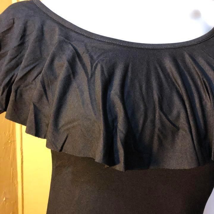 L半袖 黒 どんなパウスカートにも必ず似合う！ フリルカラー ストレッチトップス Lサイズ 半袖 黒 どんなパウスカートにも必ず似合う フリルカラー ストレッチトップス　フラダンス　フラメンコ　各種ダンスレッスンに
