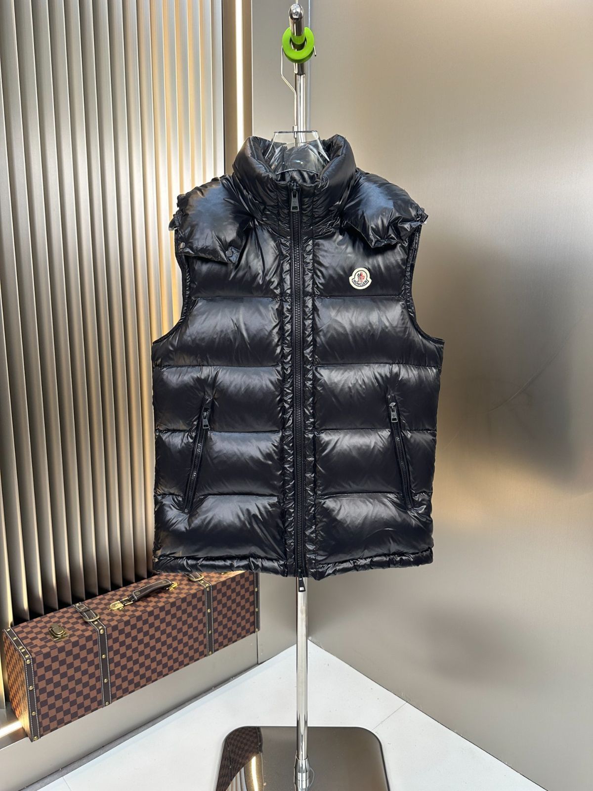 ✨未使用に近い✨モンクレール ダウンベスト アイボリー MONCLER モンクレール LIANE レディース ライトダウンベスト