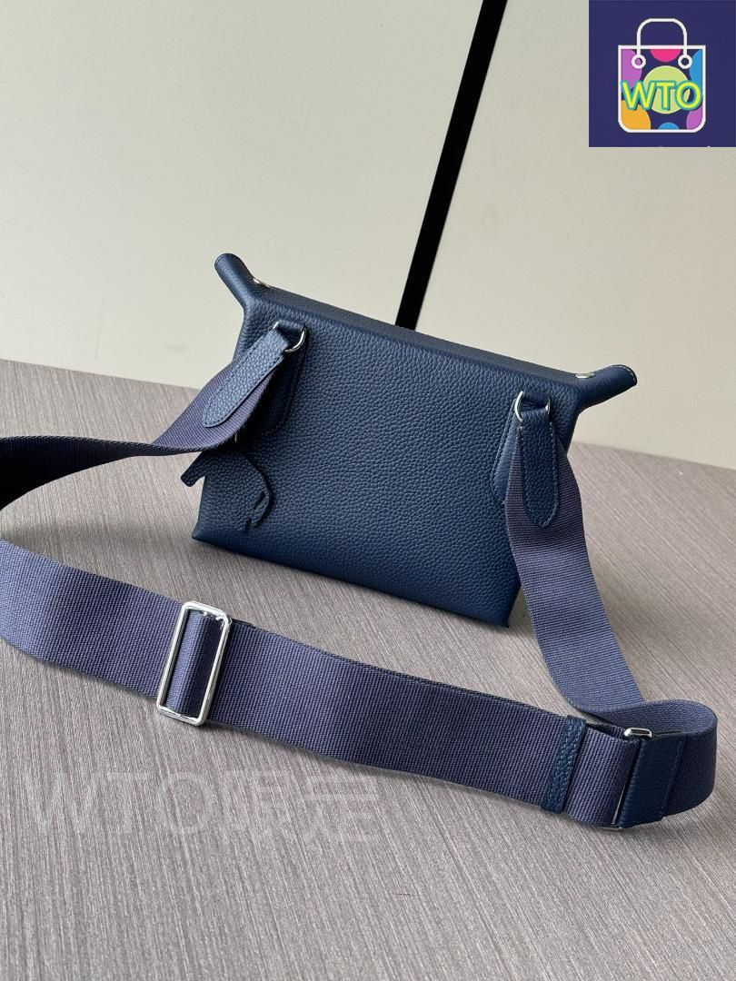 【このサイズがほしかった♡】HERMES ショルダーバッグ エルメス(HERMES)エルメス コンスタンスミニ ブラック