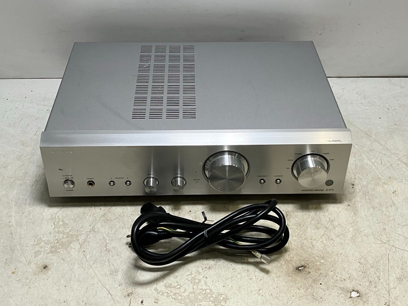 ONKYO プリメインアンプ 最大出力85W+85W A-973(S) シルバー ONKYO プリメインアンプ 最大出力85W+85W A-973(S)