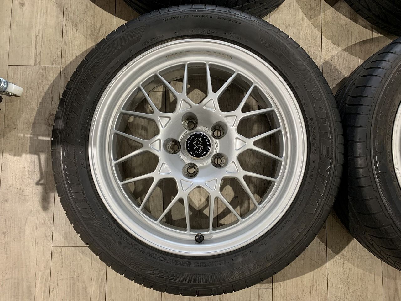 NISSAN ステージア　純正ホイール Yahoo!オークション -「ステージア 純正 ホイール」の落札相場