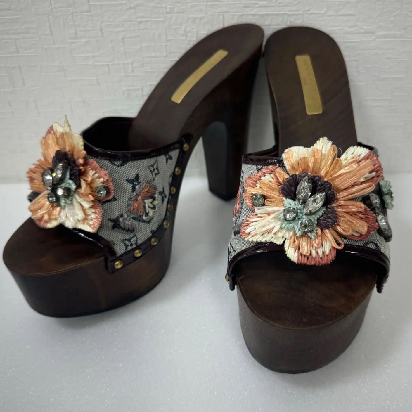 Louis Vuitton ルイヴィトン ウッド 花モチーフ サンダル ミュール 36 