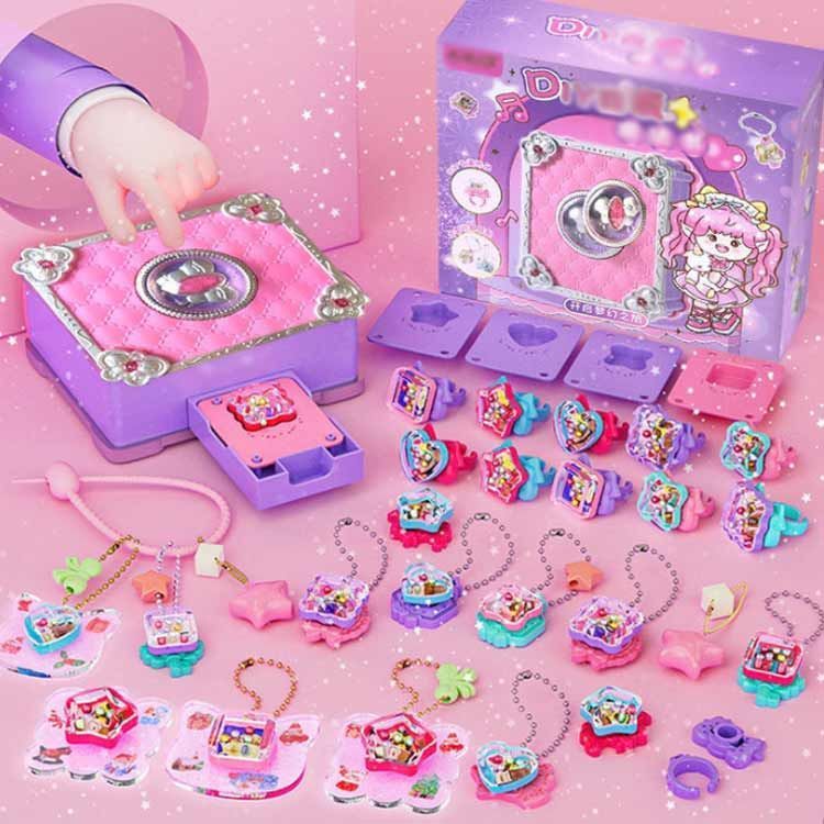 ジブリ - しーち❤️ グリッターハートシェイカー おもちゃ プリプリちぃちゃん