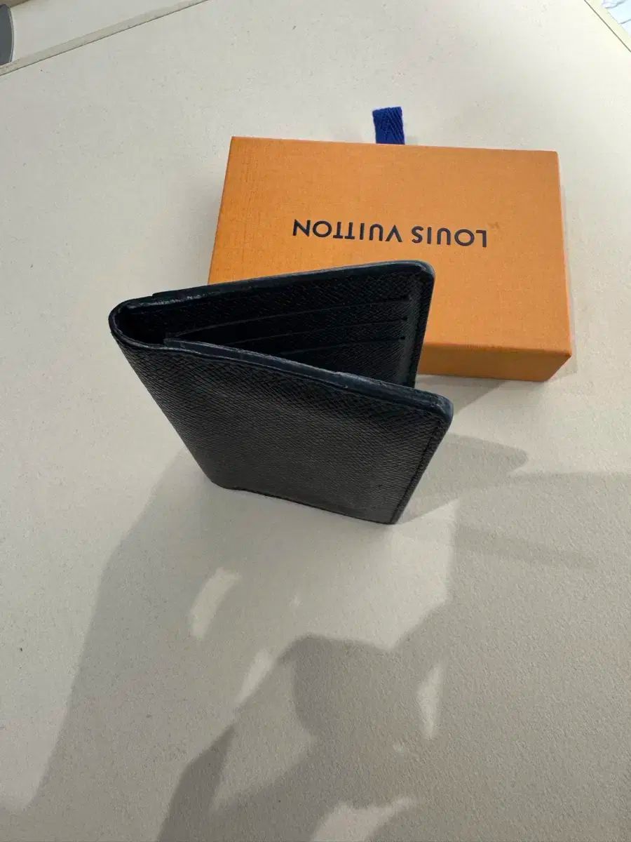 Vuitton ルイヴィトン