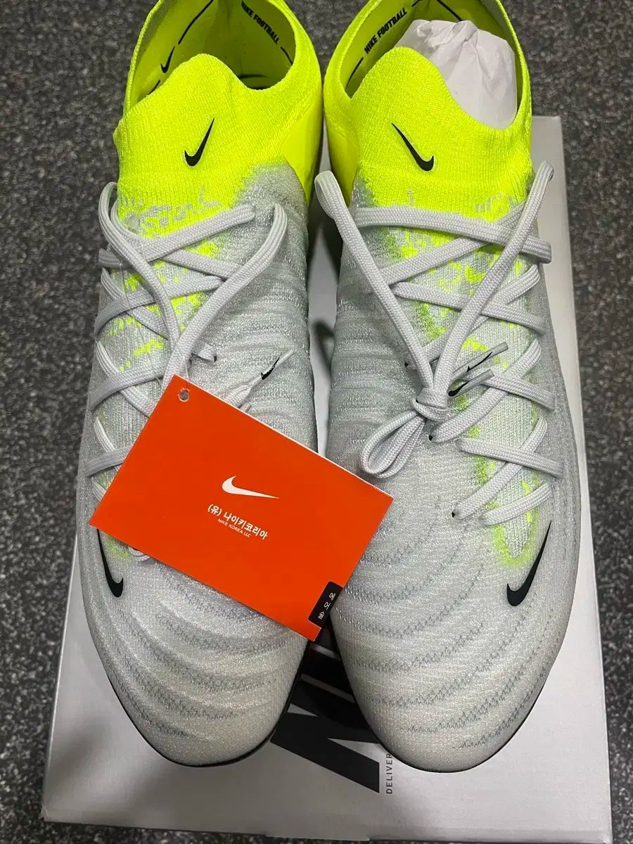 NIKE(ナイキ) ファントム GX2 エリート FG 300
