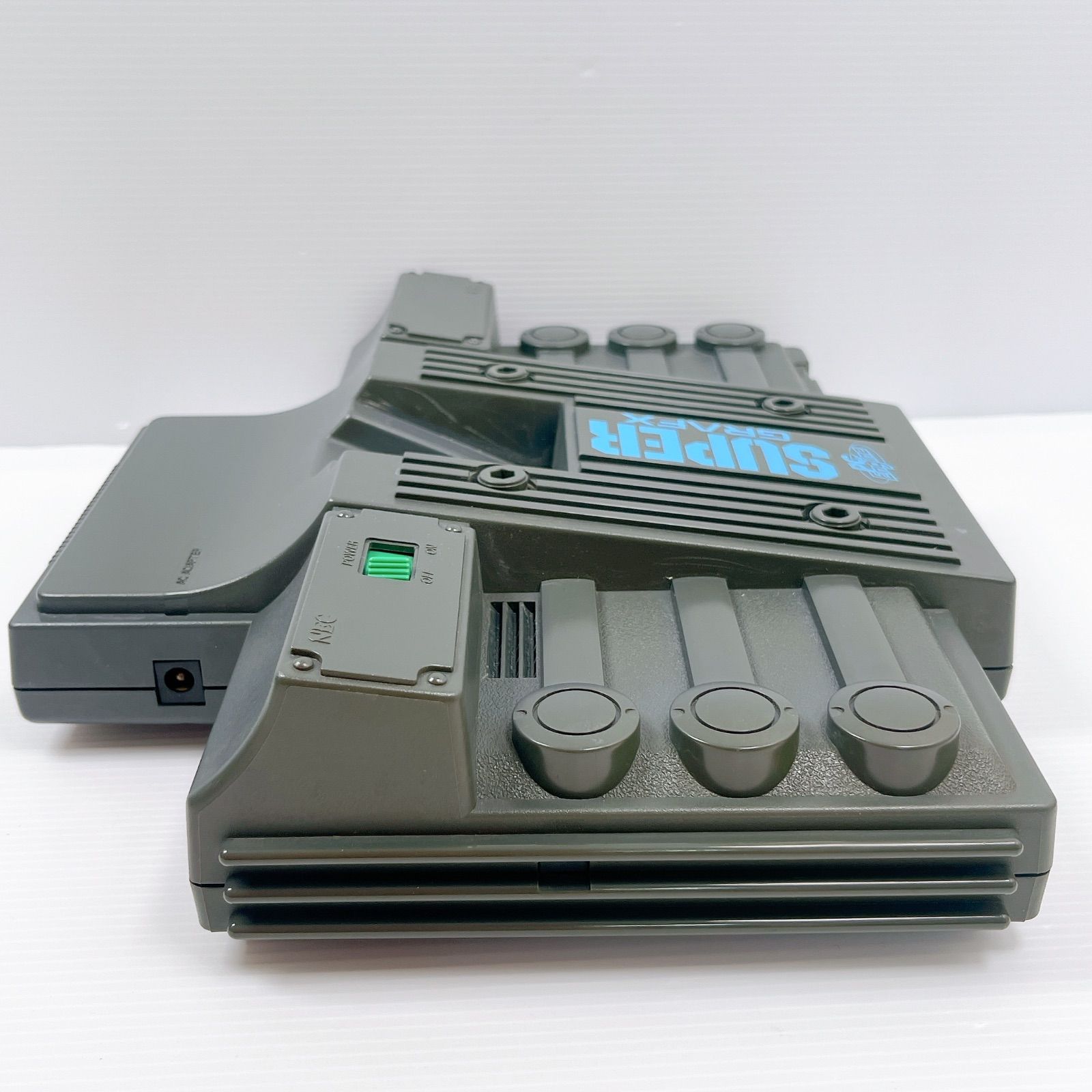 スーパーグラフィックス