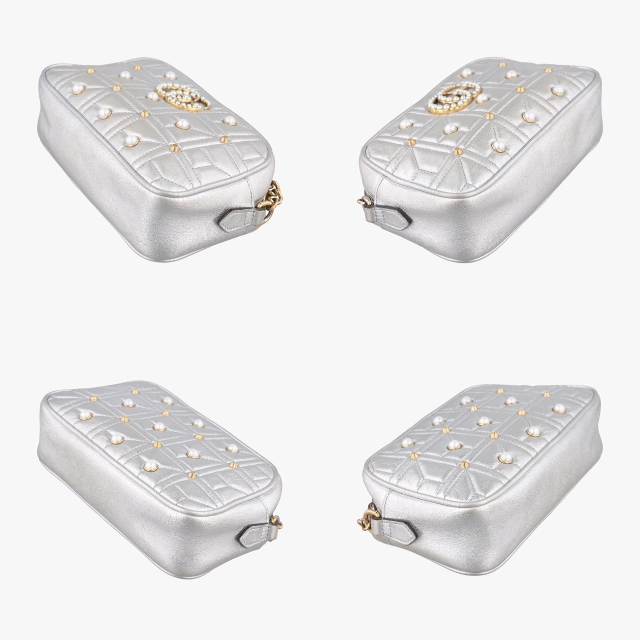 グッチGucciGGマーモントシルバーレザー447632D021162440
