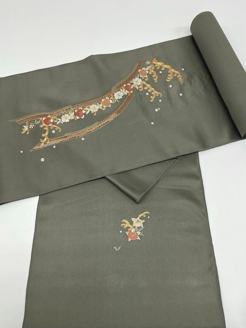 付け下げ 蘇州刺繍 金駒 銀駒 伊と幸 岩井茶色 正絹 反物 - メルカリ