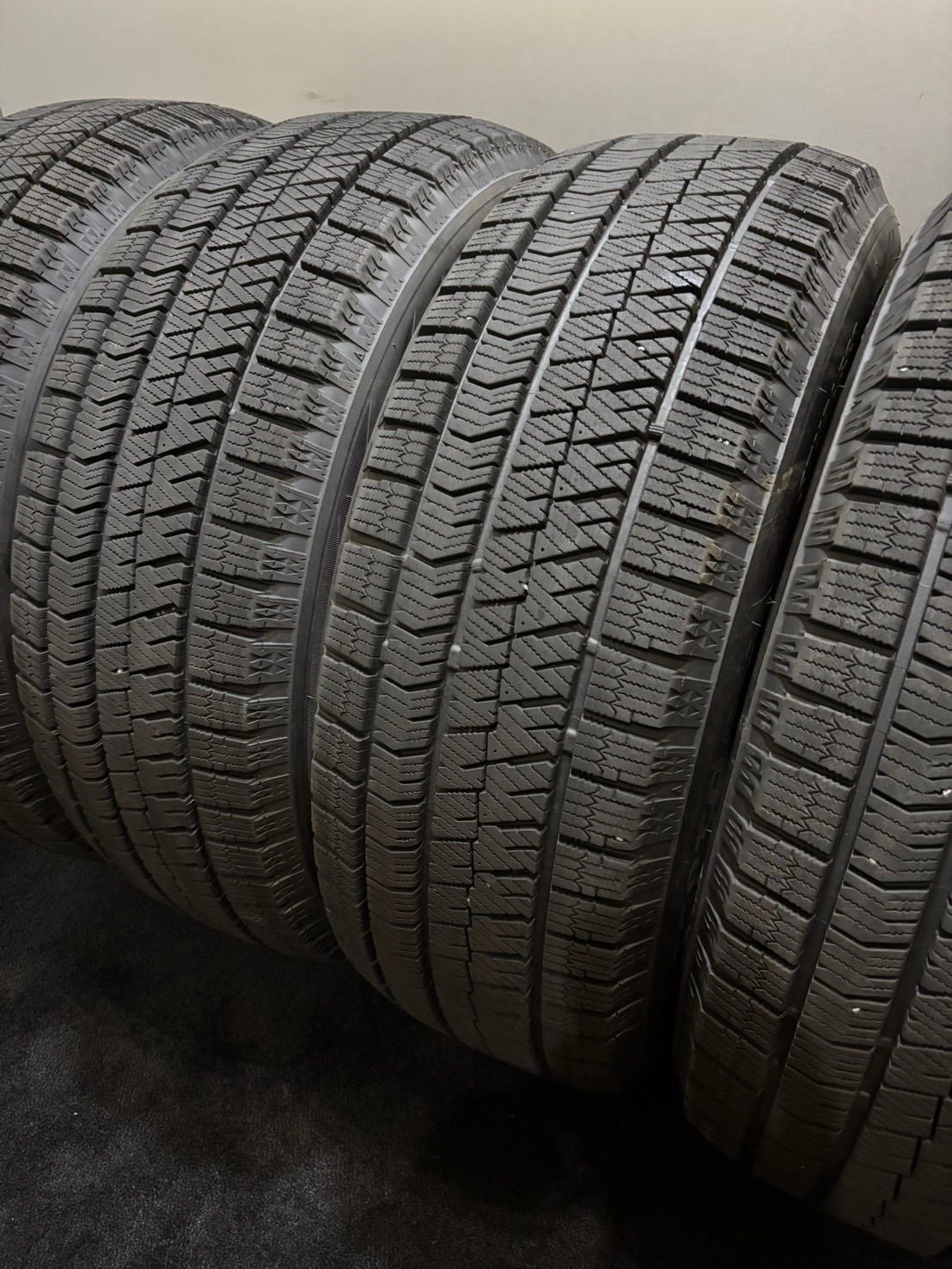 215 60R16 BRIDGESTONE VRX2 23年製 スタッドレス 4本 ブリヂストン ブリザック クラウン CX-3 ヴェゼル 南5-K226