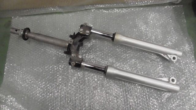 カブ110 JA10-1006xxx の フロントフォーク 1747792316